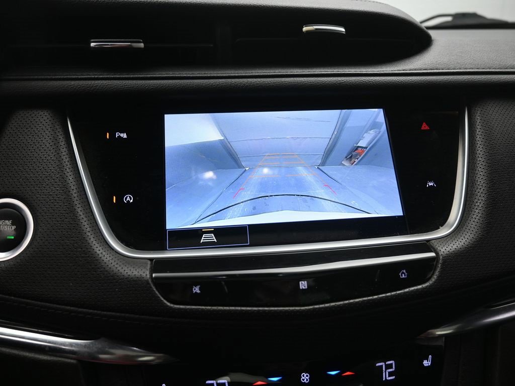 Used 2021 Cadillac XT6 Luxury image 3