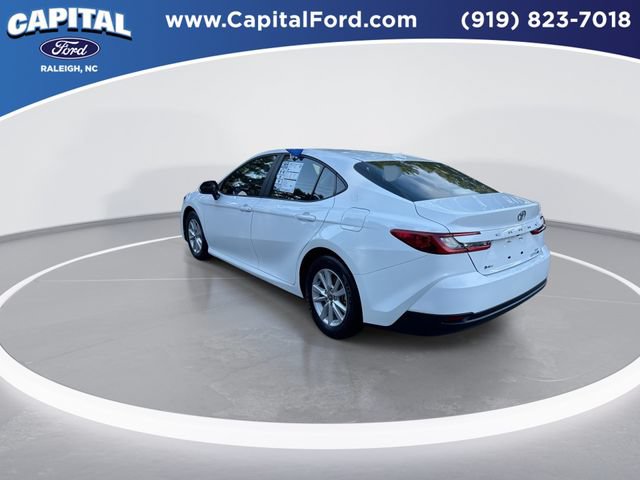 Used 2025 Toyota Camry LE FWD image 6
