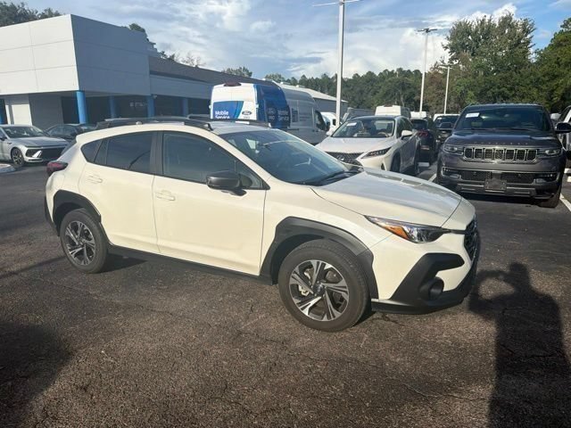 Used 2025 Subaru Crosstrek 2.5i Premium AWD/4WD image 2
