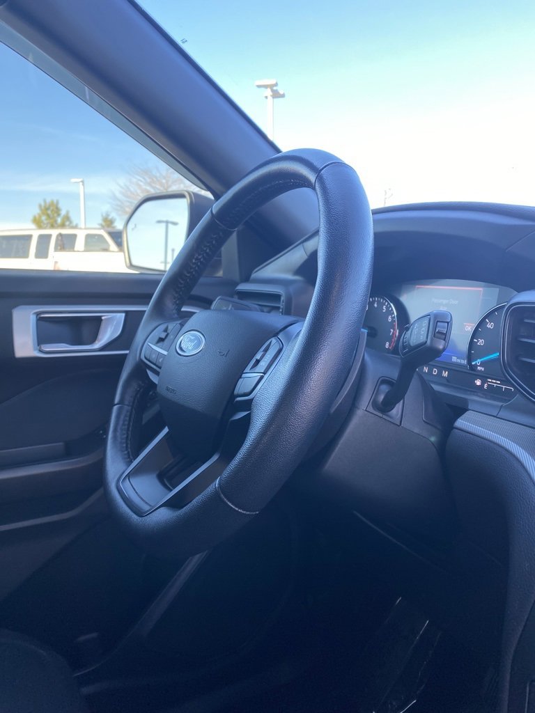 Certified 2020 Ford Explorer XLT image 32