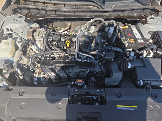 Used 2024 Nissan Altima 2.5 SV FWD image 19