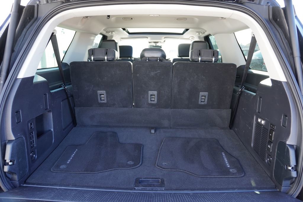 Certified 2025 Ford Expedition Max Platinum image 25