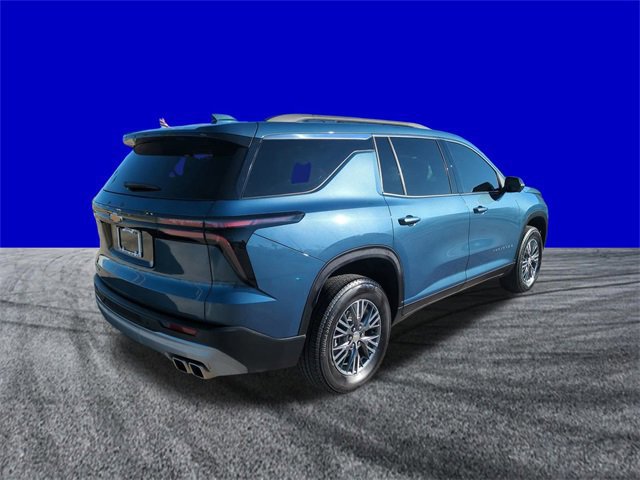 Used 2025 Chevrolet Traverse LT w/ Driver Confidence Package image 5