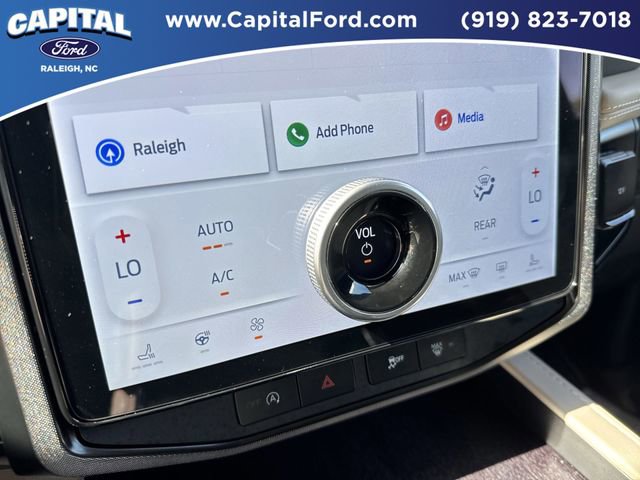 Certified 2023 Ford Expedition Platinum image 30