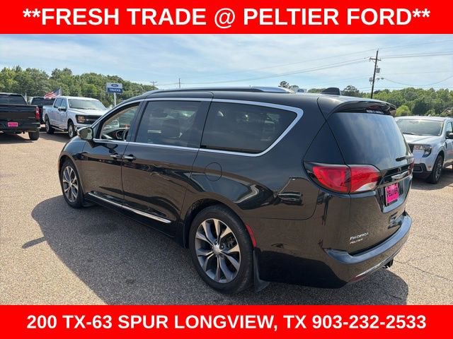 Used 2017 Chrysler Pacifica Limited FWD image 7