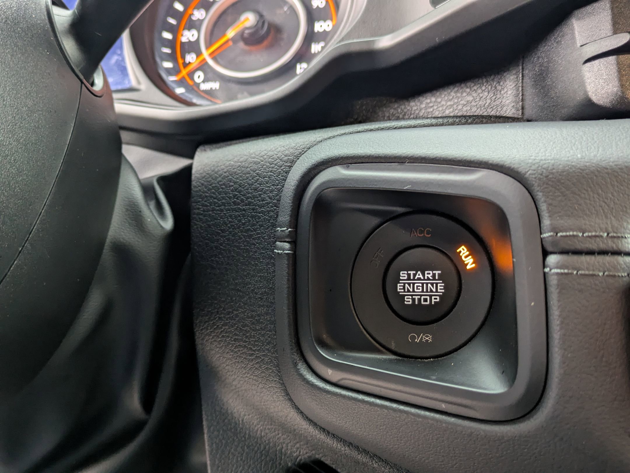 Used 2024 Jeep Wrangler Unlimited Rubicon w/ Technology Group image 26