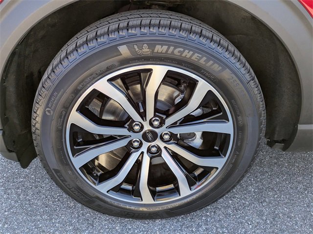 Certified 2022 Ford Explorer ST-Line image 11