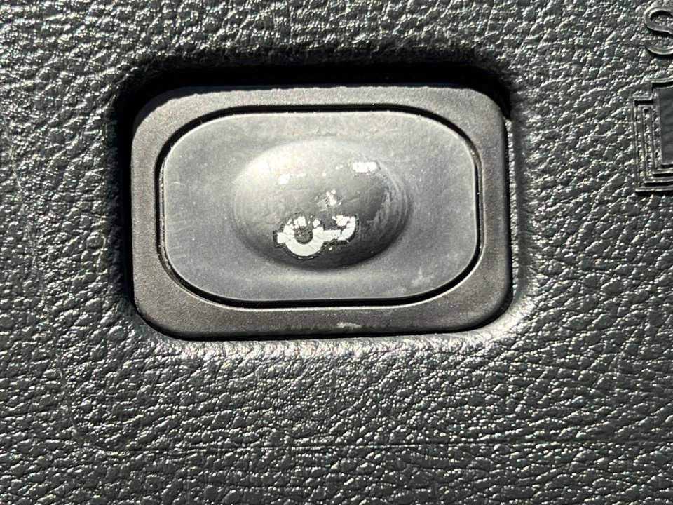 Certified 2022 Ford Edge SEL w/ Convenience Package image 44