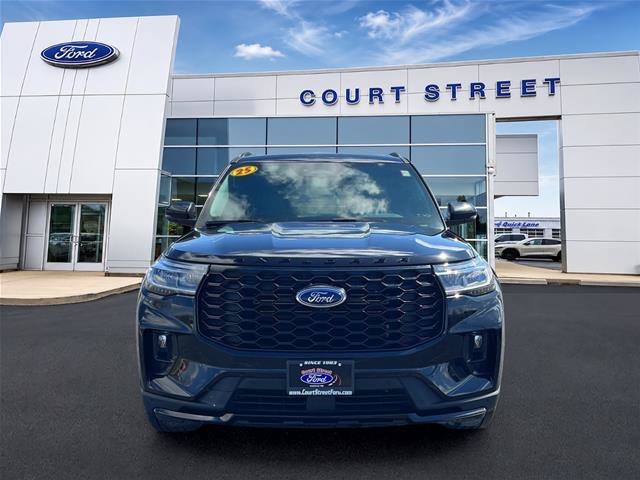 Certified 2025 Ford Explorer ST-Line w/ ST-Line Street Pack AWD/4WD image 2