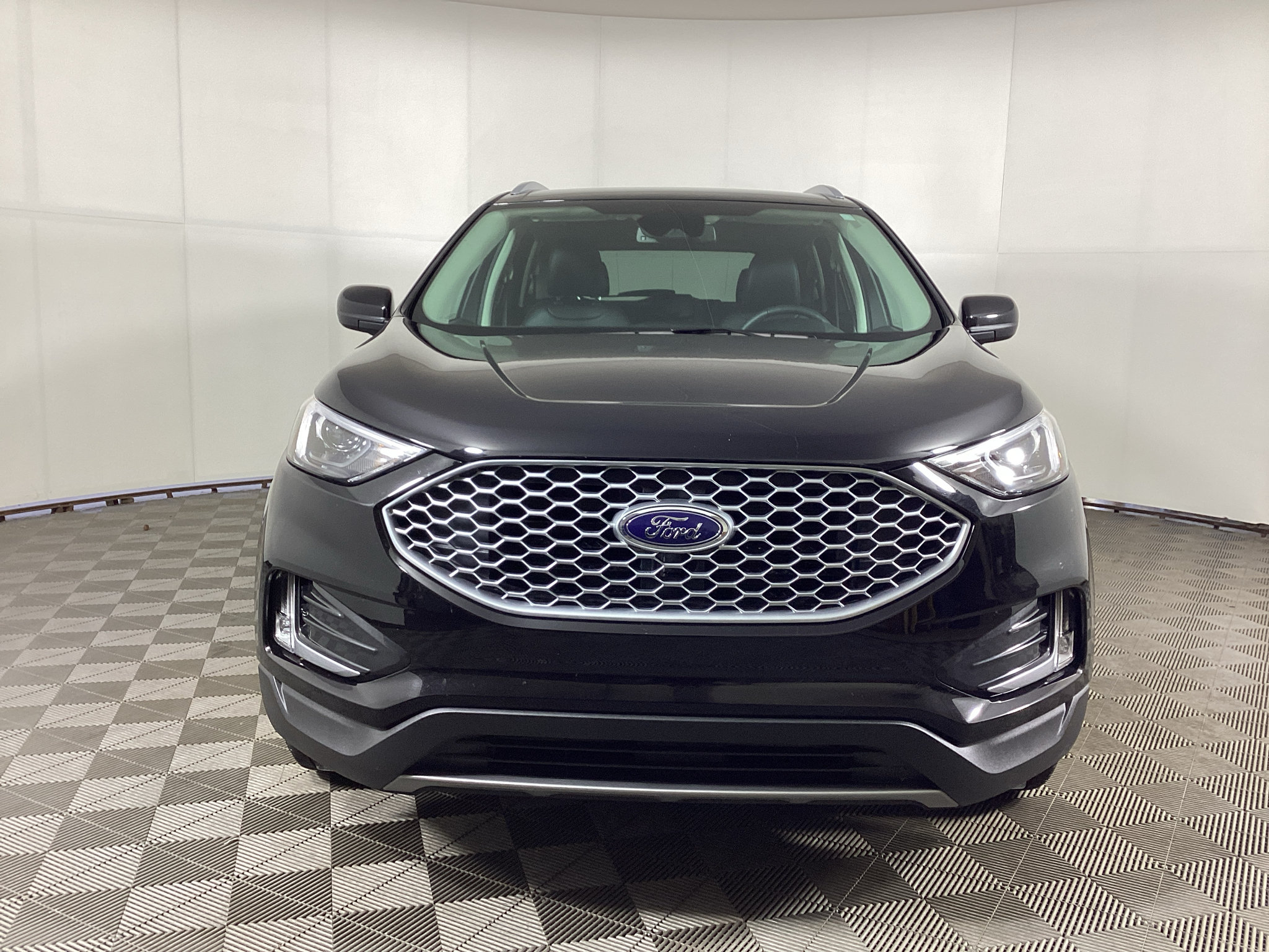 Certified 2024 Ford Edge SEL w/ Convenience Package AWD/4WD image 6