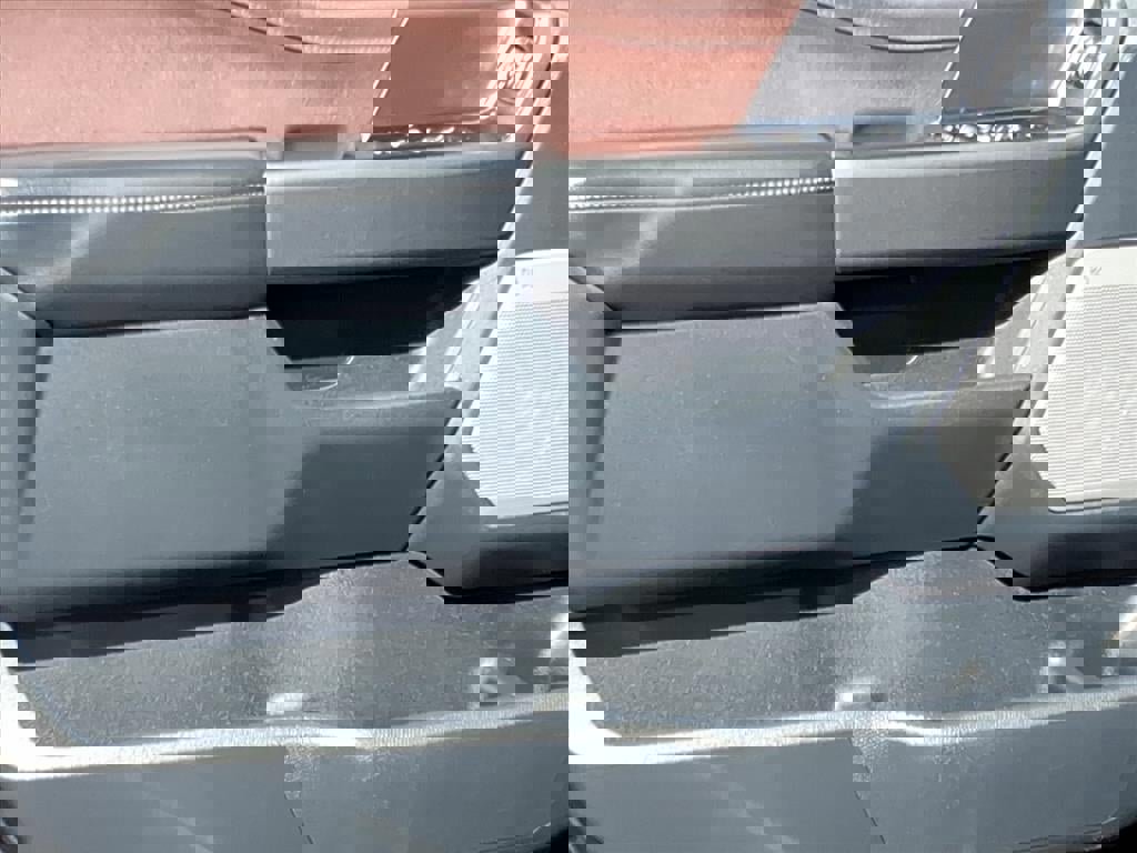 Certified 2023 Ford F150 Lariat w/ Equipment Group 502A High image 21