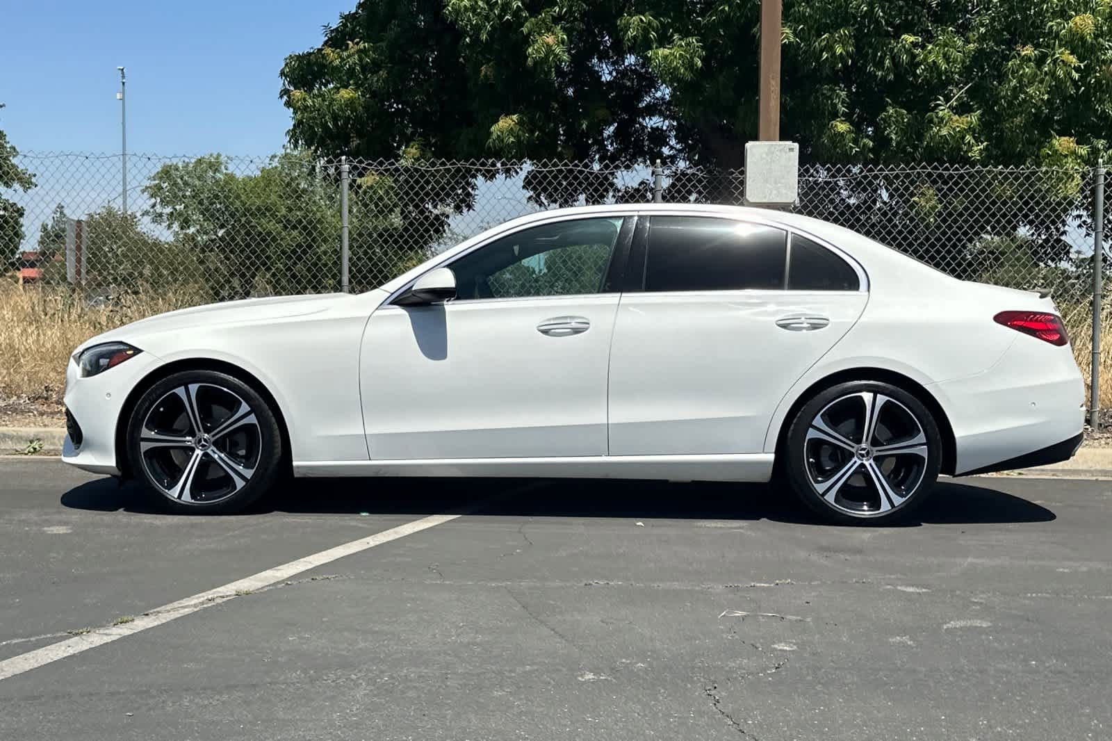 Used 2024 Mercedes-Benz C 300 Sedan image 5