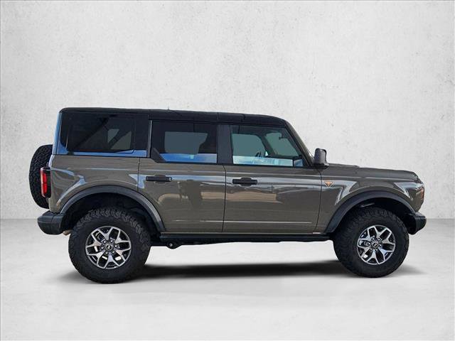 Certified 2025 Ford Bronco Badlands AWD/4WD image 4