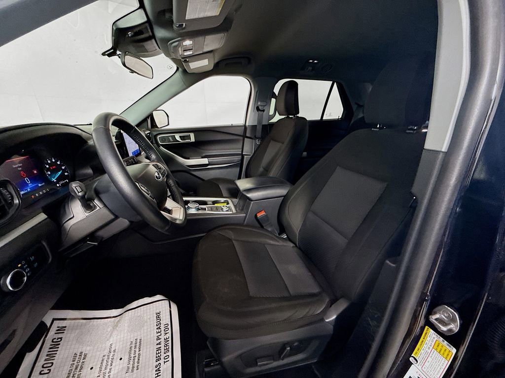 Certified 2023 Ford Explorer XLT image 9