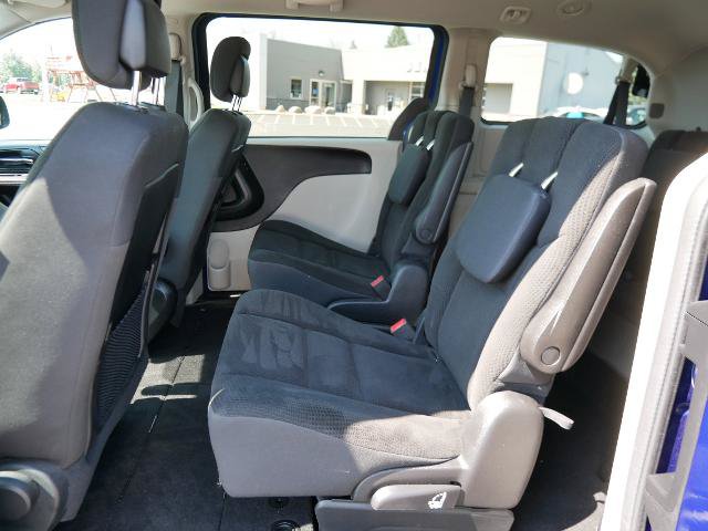 Used 2019 Dodge Grand Caravan SE w/ UConnect Hands-Free Group FWD image 11