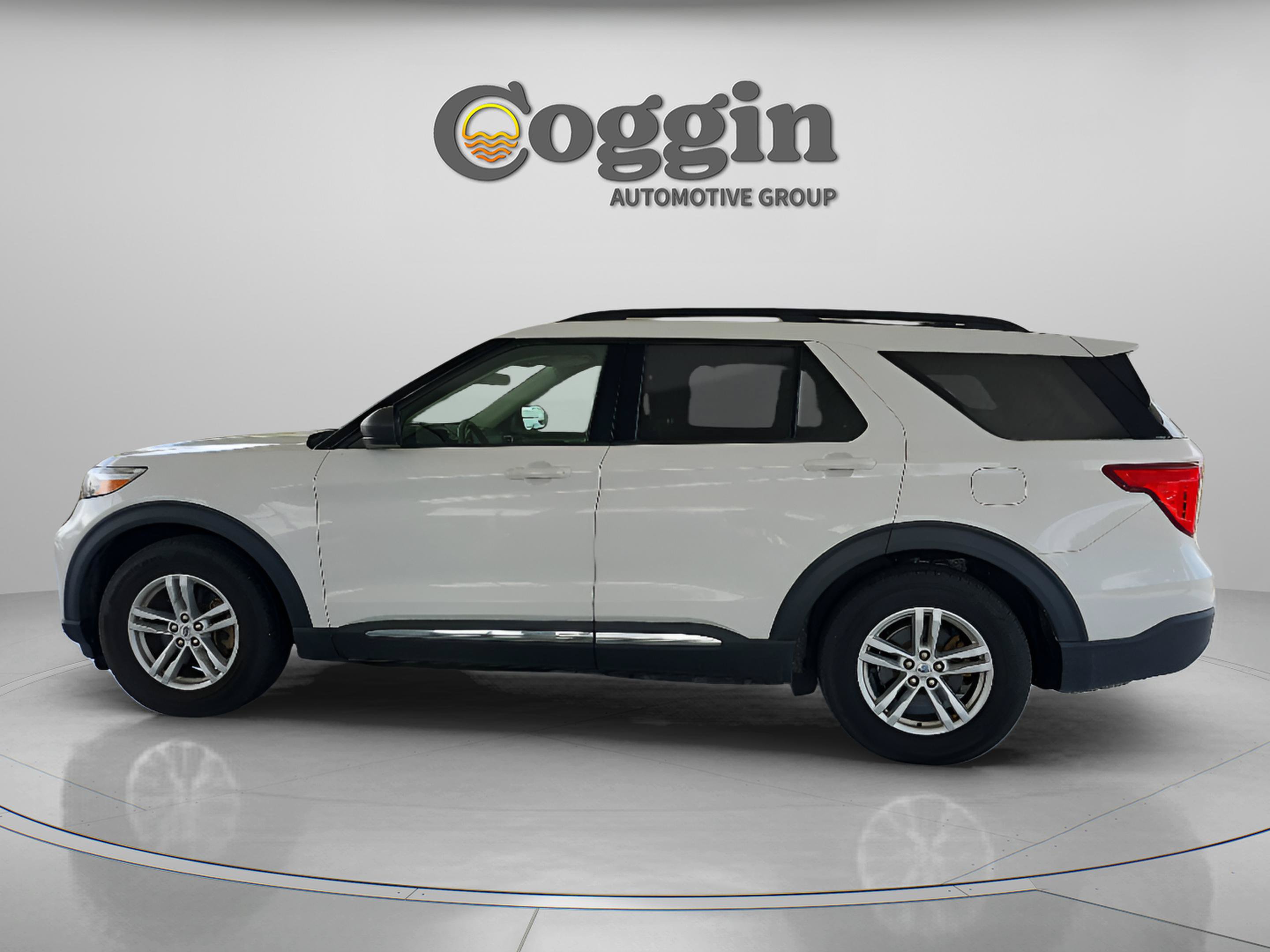 Certified 2020 Ford Explorer XLT w/ Equipment Group 202A RWD image 2