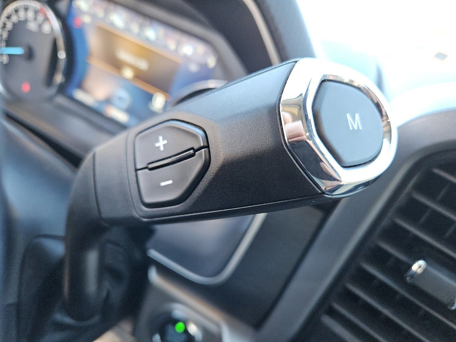 Certified 2022 Ford F150 XLT w/ Equipment Group 302A High image 27