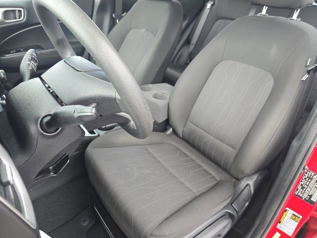 Used 2022 Hyundai Venue SE FWD image 19