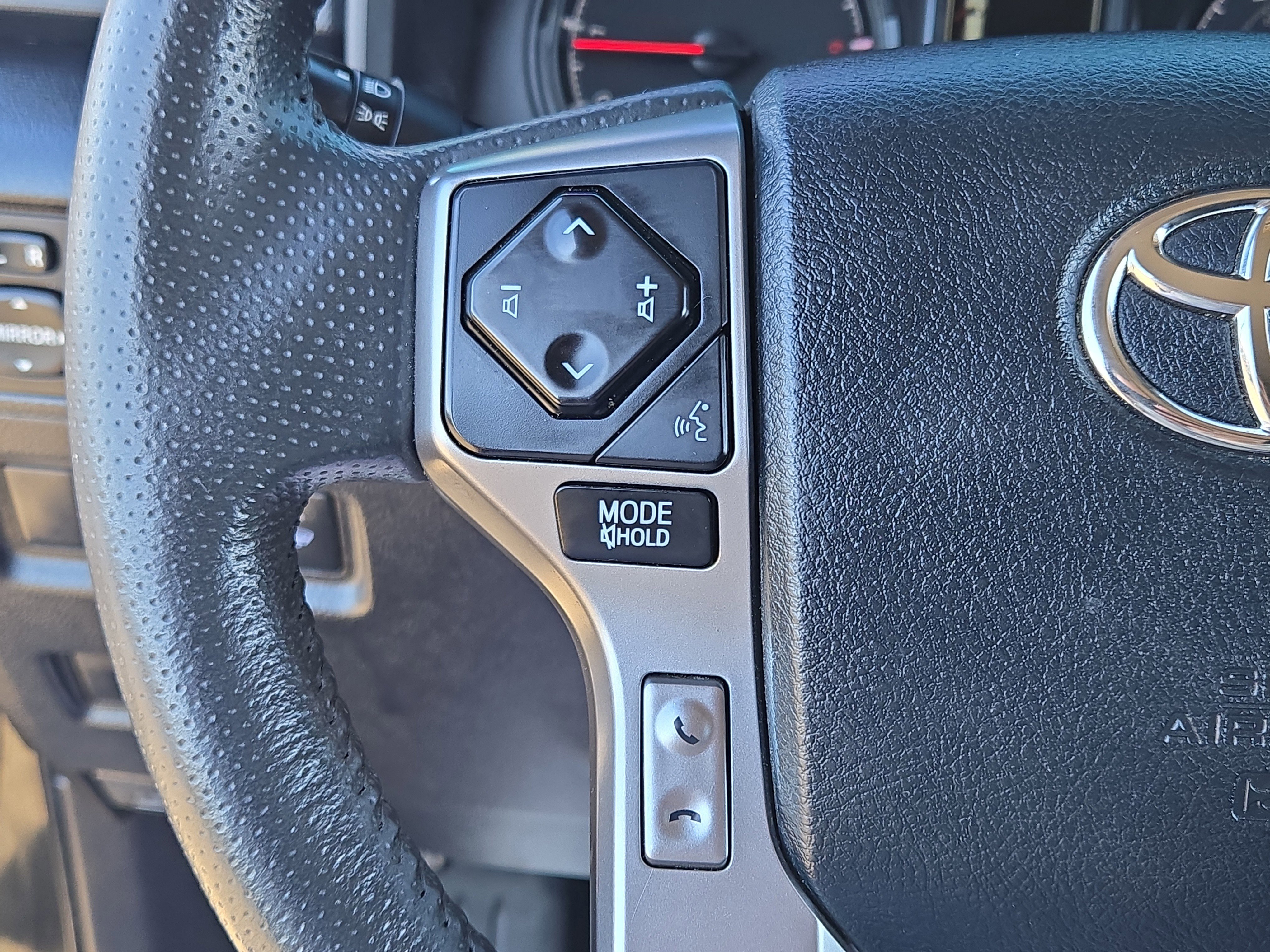 Used 2023 Toyota 4Runner SR5 image 24