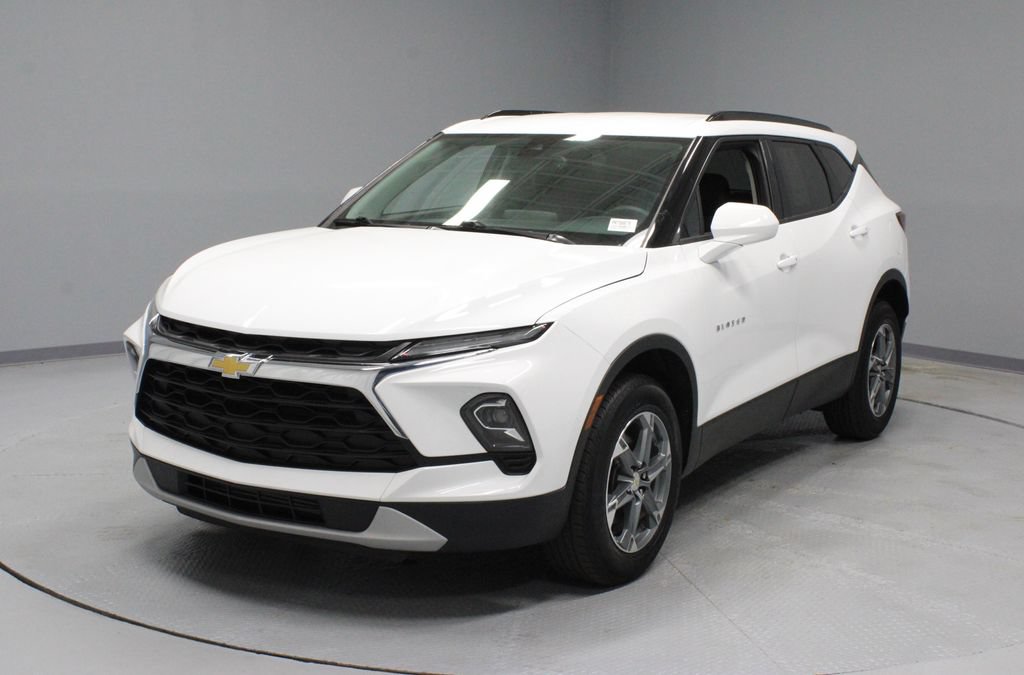 Used 2024 Chevrolet Blazer LT w/ Convenience Package FWD image 6