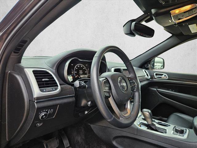 Used 2018 Jeep Grand Cherokee Limited AWD/4WD image 11