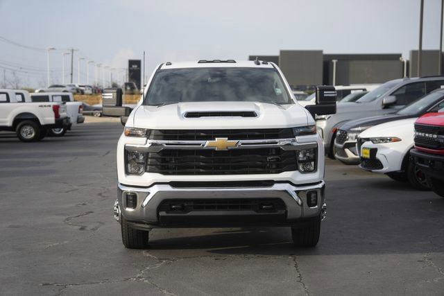 Used 2025 Chevrolet Silverado 3500 LT image 6