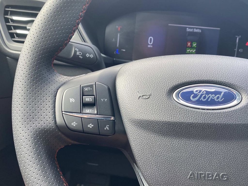 Certified 2025 Ford Escape ST-Line AWD/4WD image 29