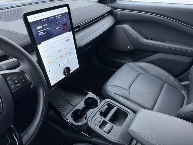 Certified 2025 Ford Mustang Mach-E Premium image 19