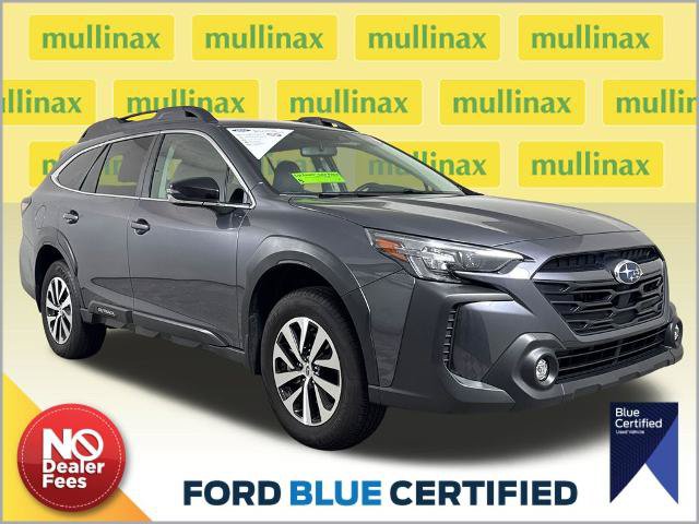 Used 2025 Subaru Outback Premium AWD/4WD image 1