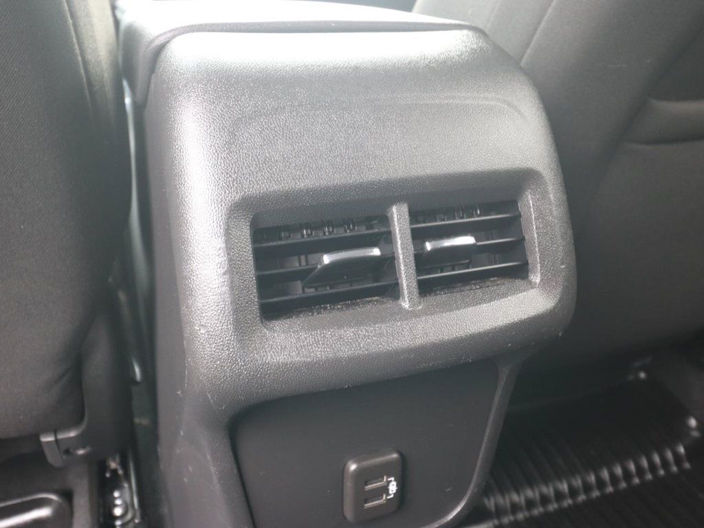 Used 2023 Chevrolet Equinox LT FWD image 12