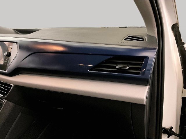 Used 2022 Volkswagen Taos SE AWD/4WD image 15