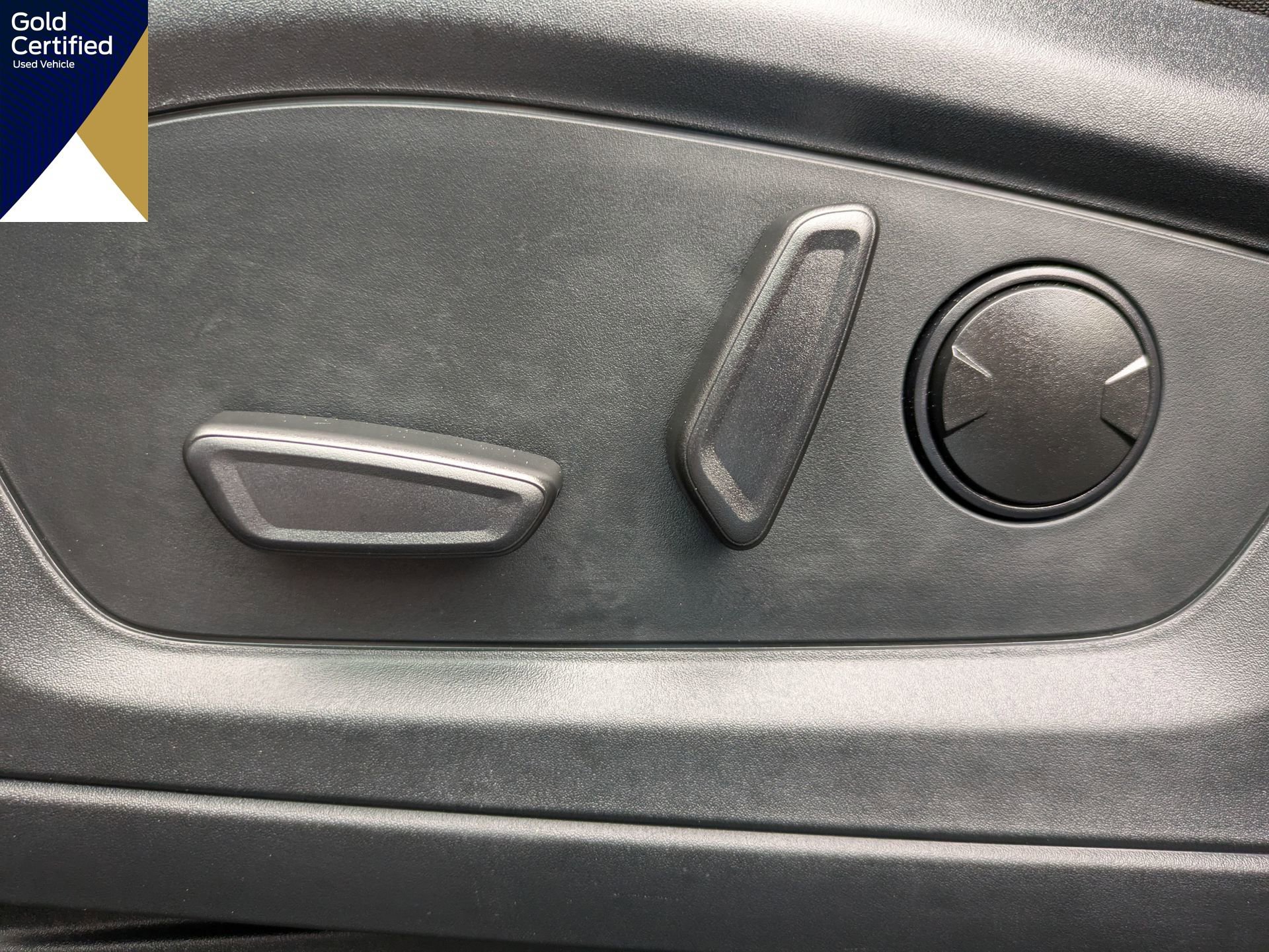 Certified 2023 Ford Explorer XLT image 24