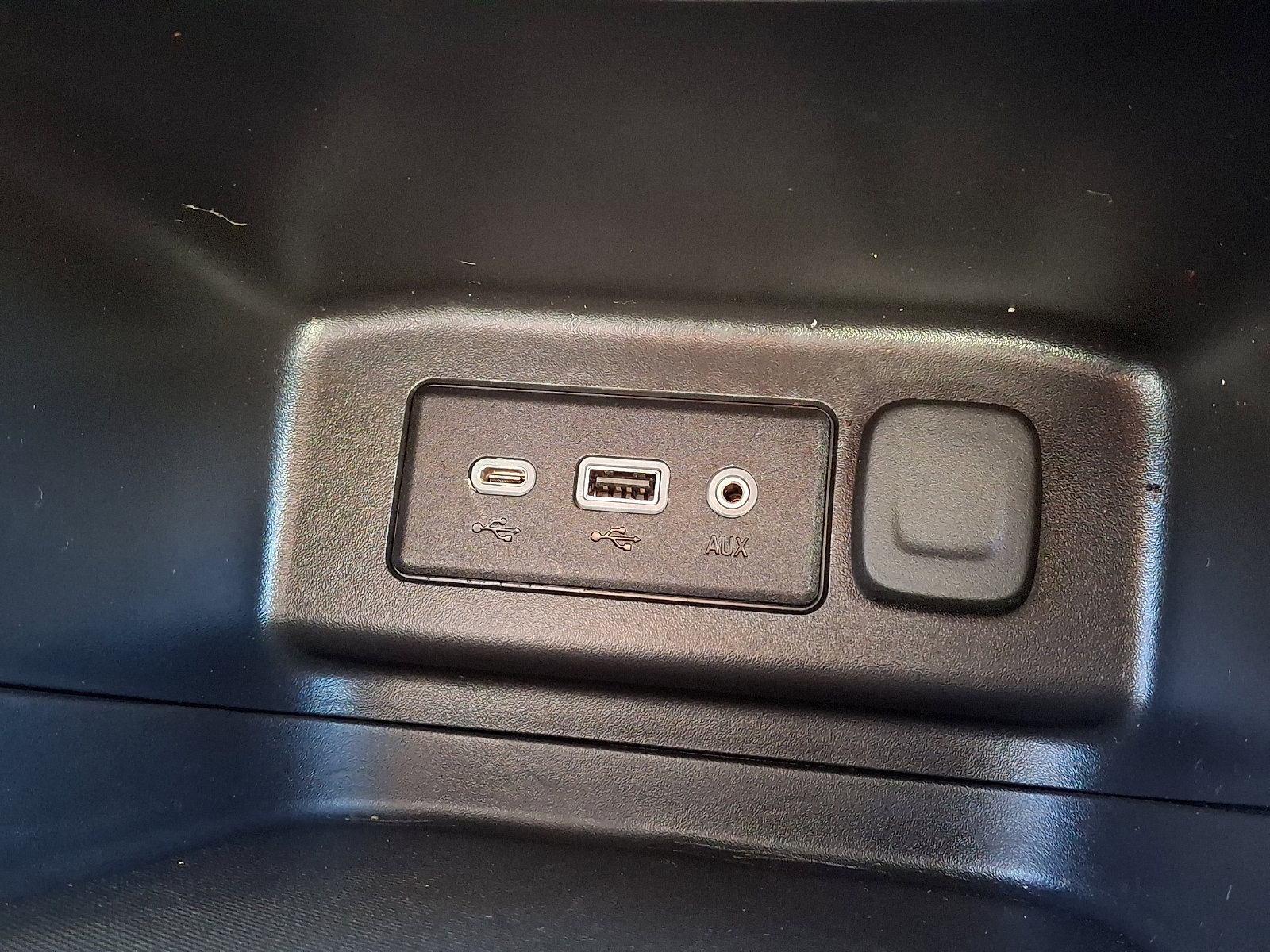 Used 2023 Chevrolet Equinox LS w/ Driver Confidence II Package image 32