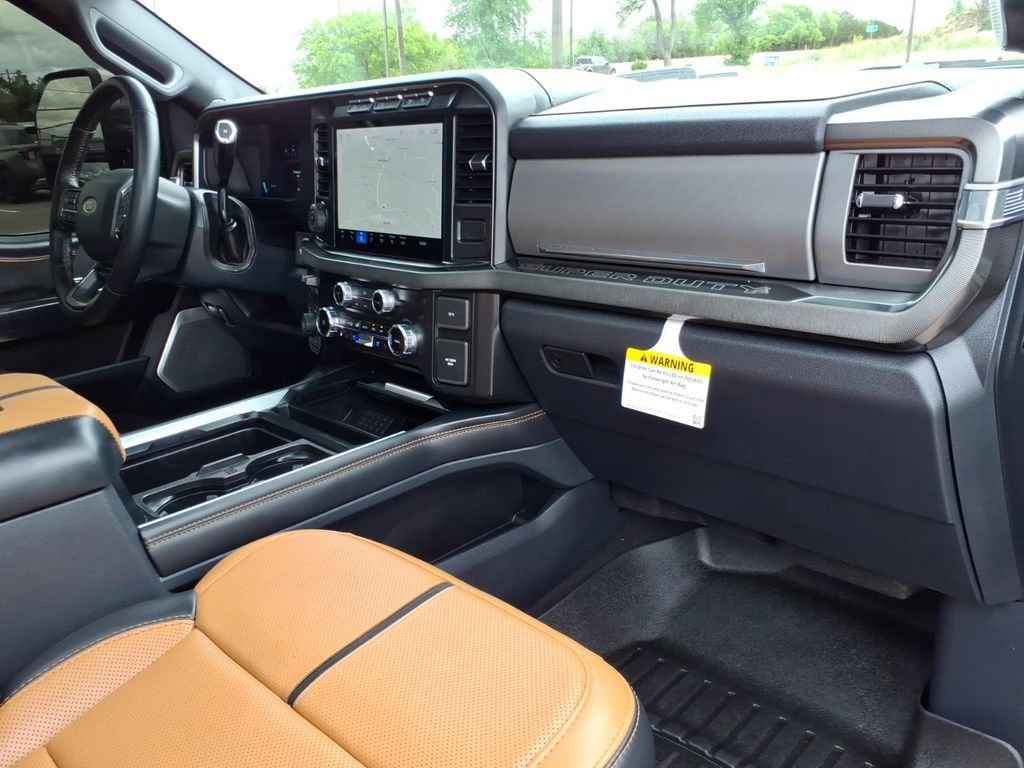 Certified 2024 Ford F250 Platinum AWD/4WD image 6