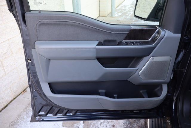 Certified 2022 Ford F150 Lariat w/ Equipment Group 502A High image 25