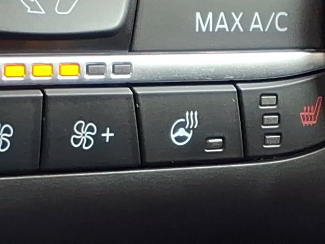 Certified 2025 Ford Escape Active w/ Cold Weather Package AWD/4WD image 10