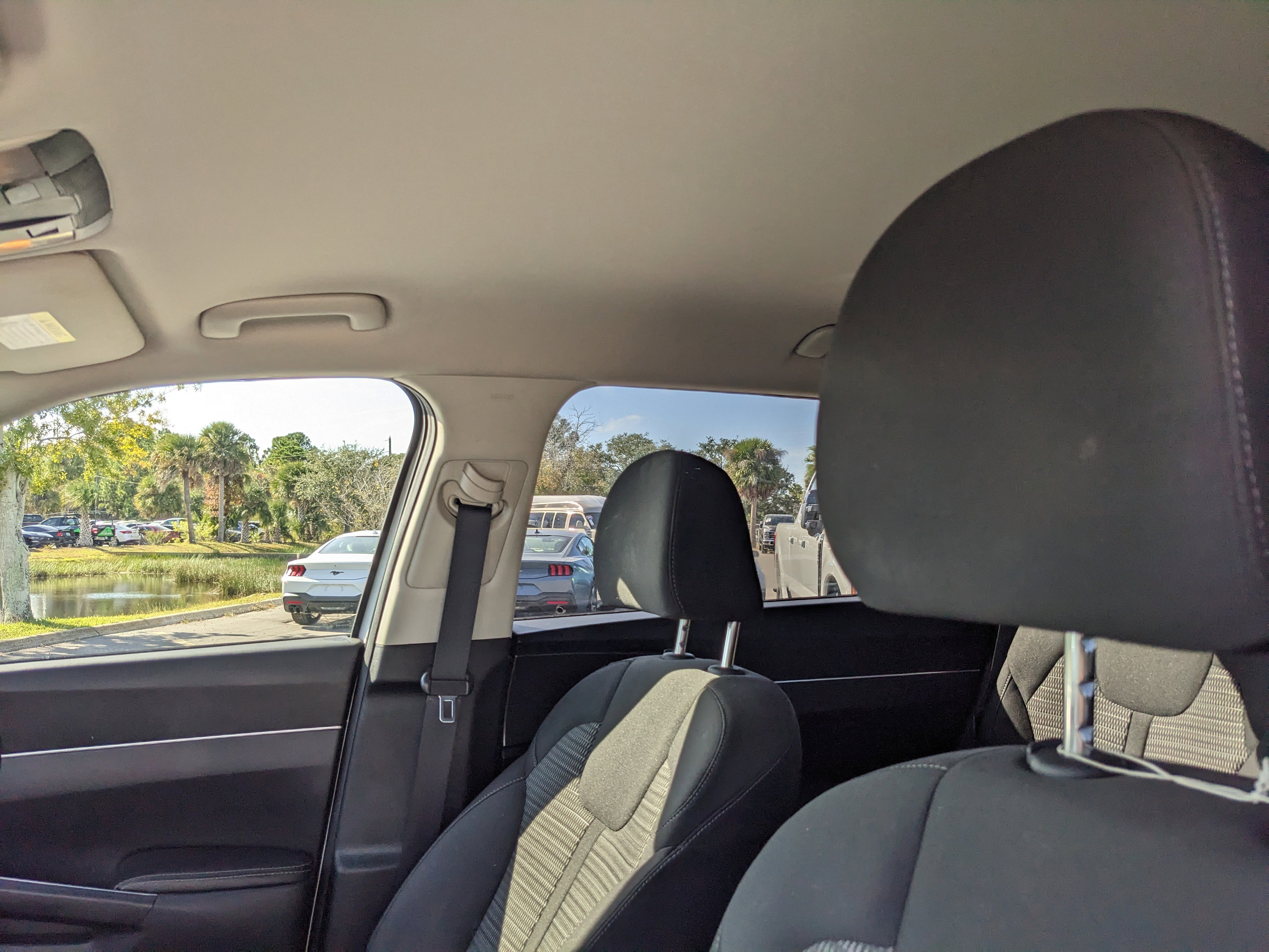 Used 2023 Kia Sorento LX image 21