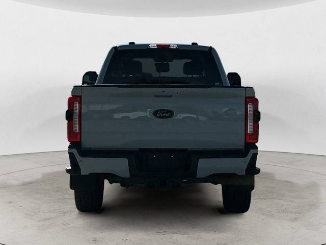 Certified 2025 Ford F350 Lariat w/ Black Appearance Package AWD/4WD image 4