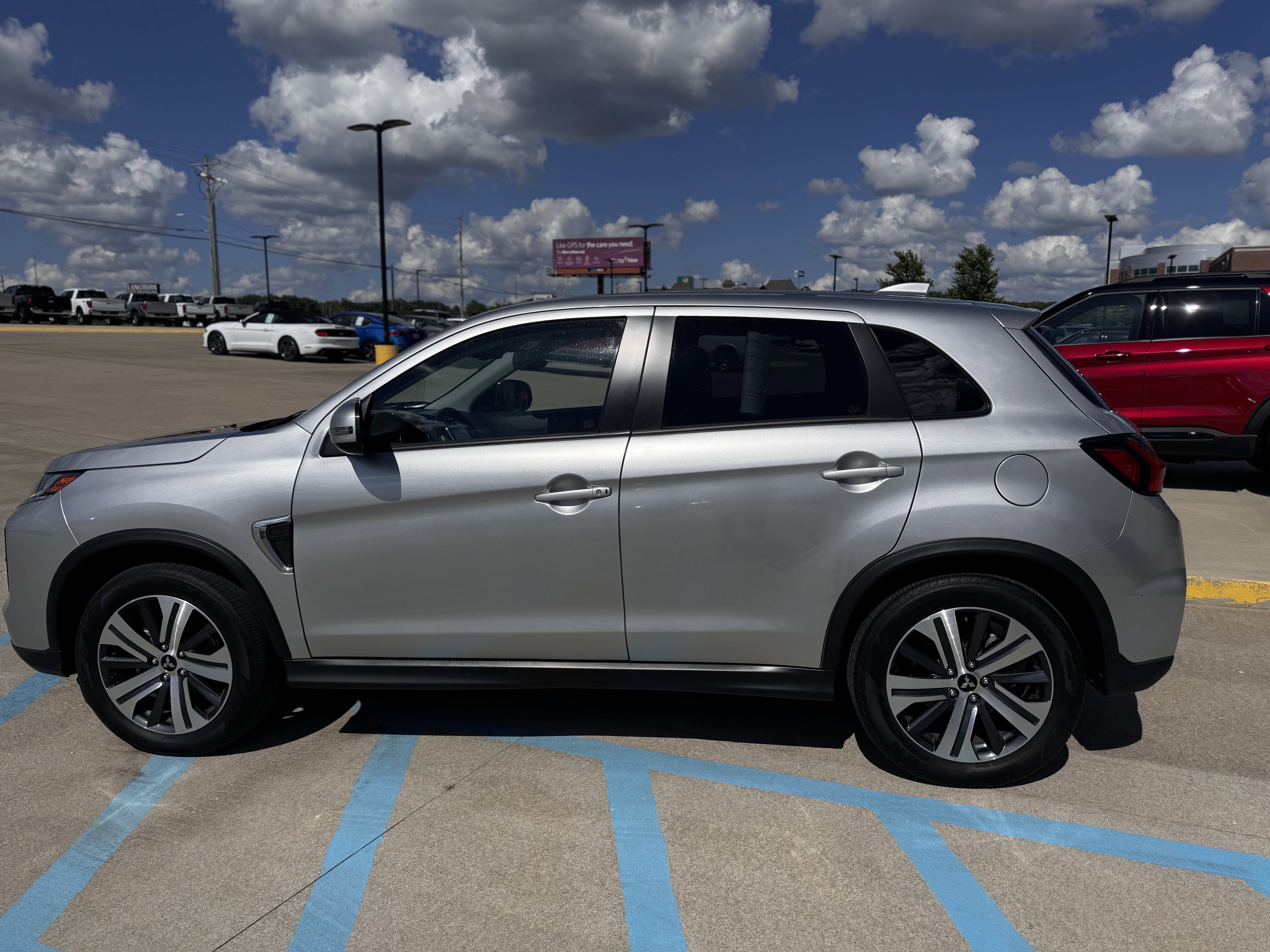 Used 2024 Mitsubishi Outlander Sport AWD image 4