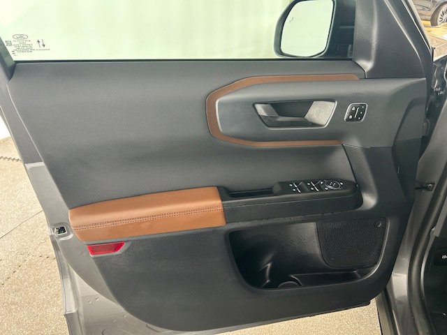 Certified 2023 Ford Bronco Sport Outer Banks AWD/4WD image 7