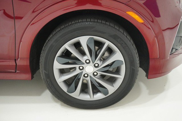Used 2023 Buick Encore GX Select w/ Sport Touring Package FWD image 5