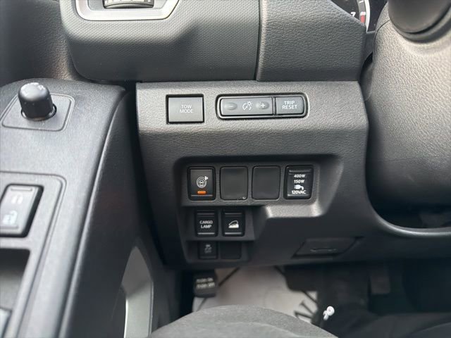 Used 2022 Nissan Frontier SV image 20