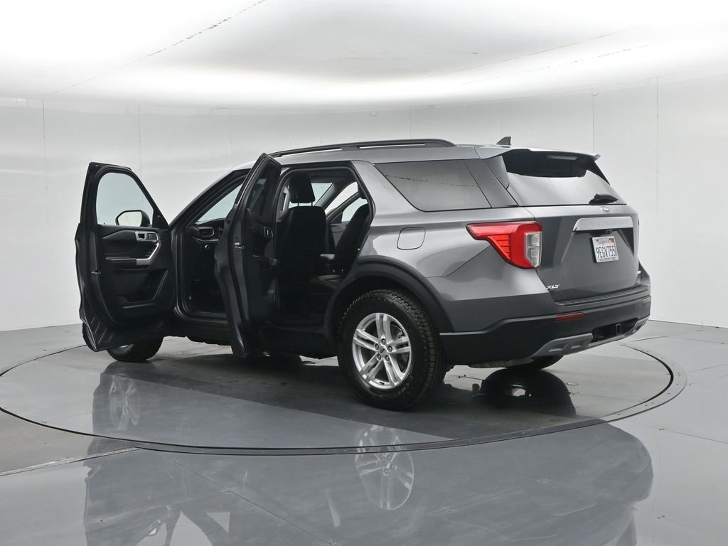 Certified 2022 Ford Explorer XLT w/ Equipment Group 202A image 59