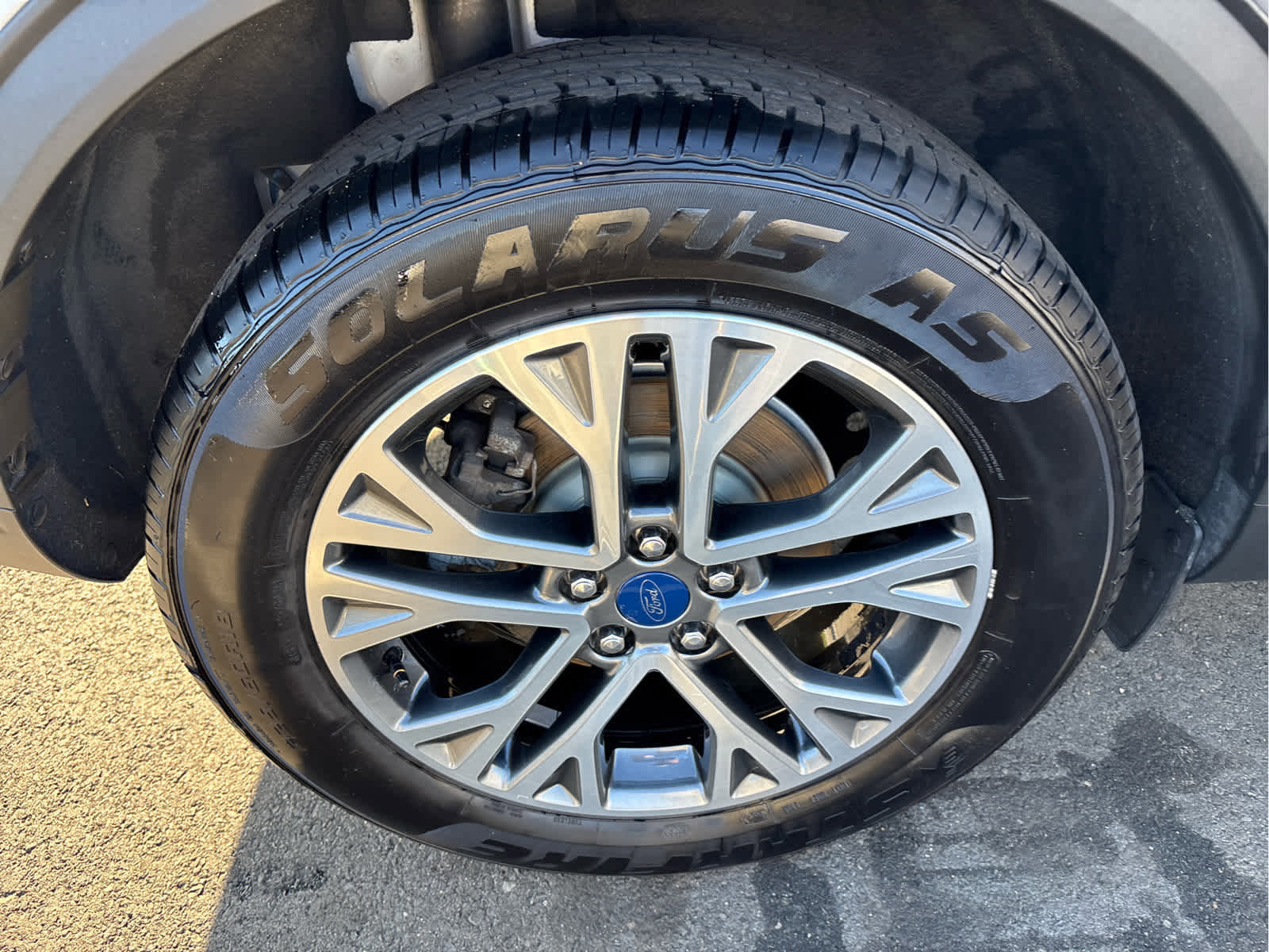 Certified 2020 Ford Escape SEL image 28