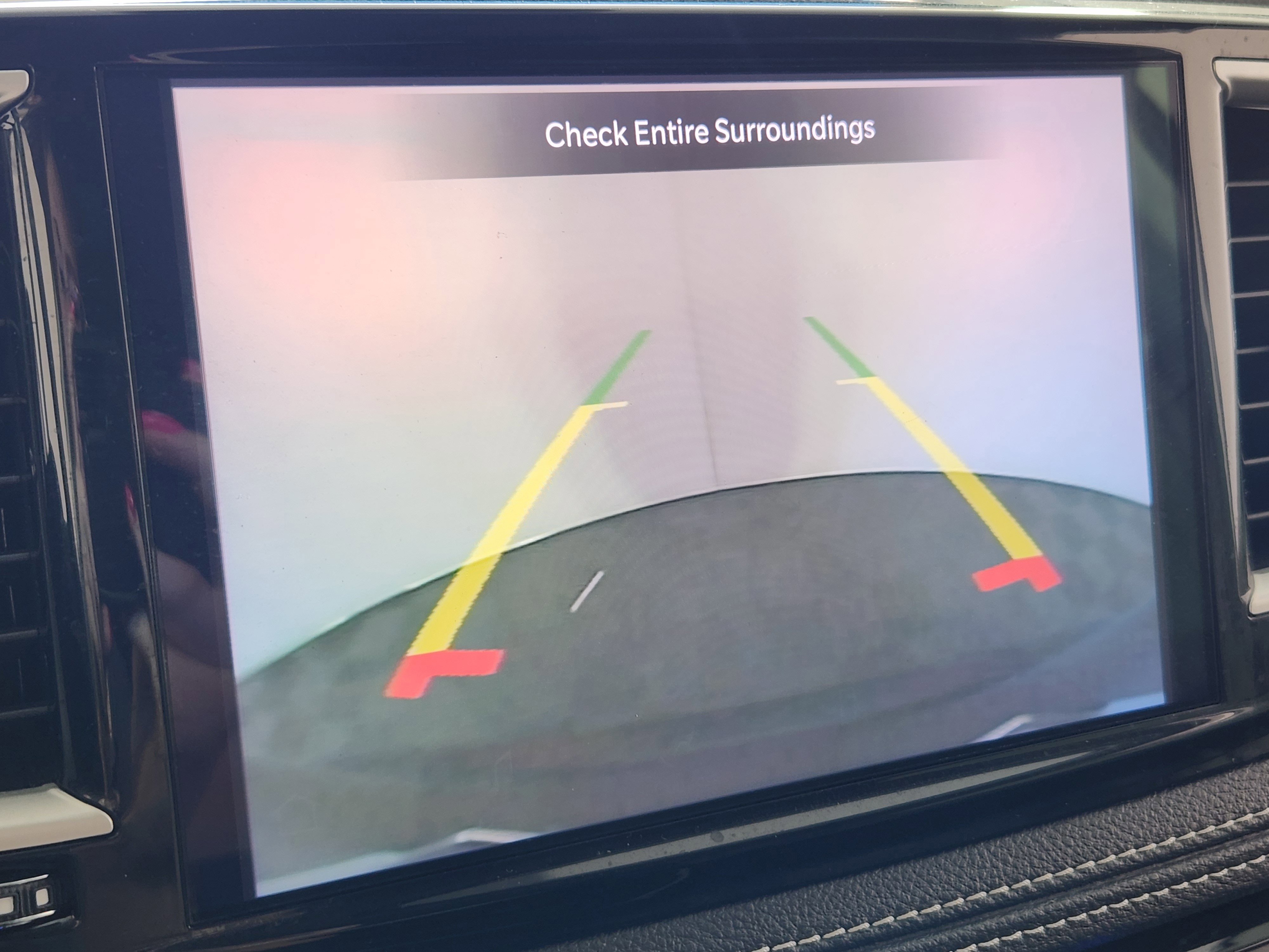 Used 2022 Chrysler Pacifica Touring-L image 23