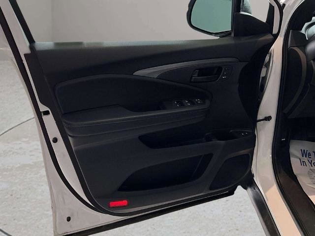 Used 2023 Honda Passport EX-L image 14