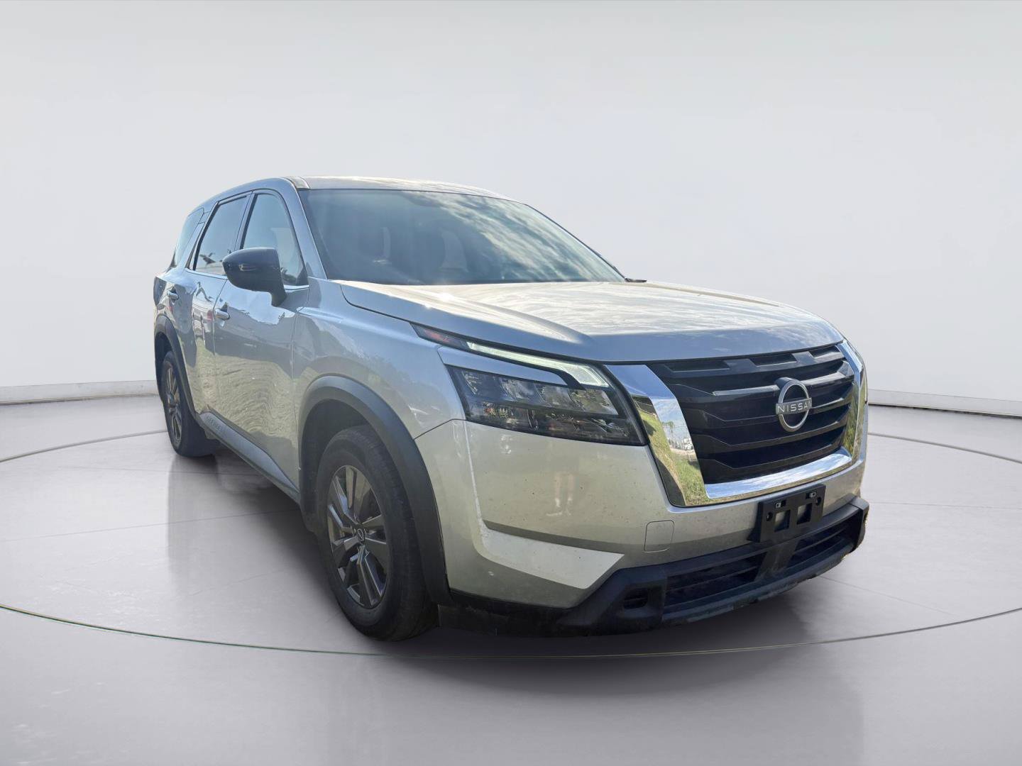 Used 2023 Nissan Pathfinder S AWD/4WD image 1