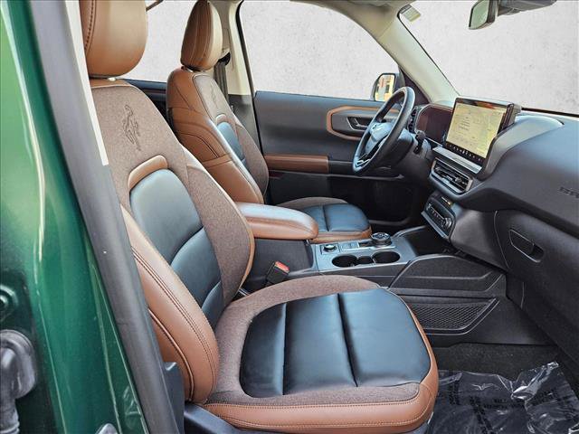 Certified 2025 Ford Bronco Sport Outer Banks w/ Outer Banks Tech Package+ AWD/4WD image 16
