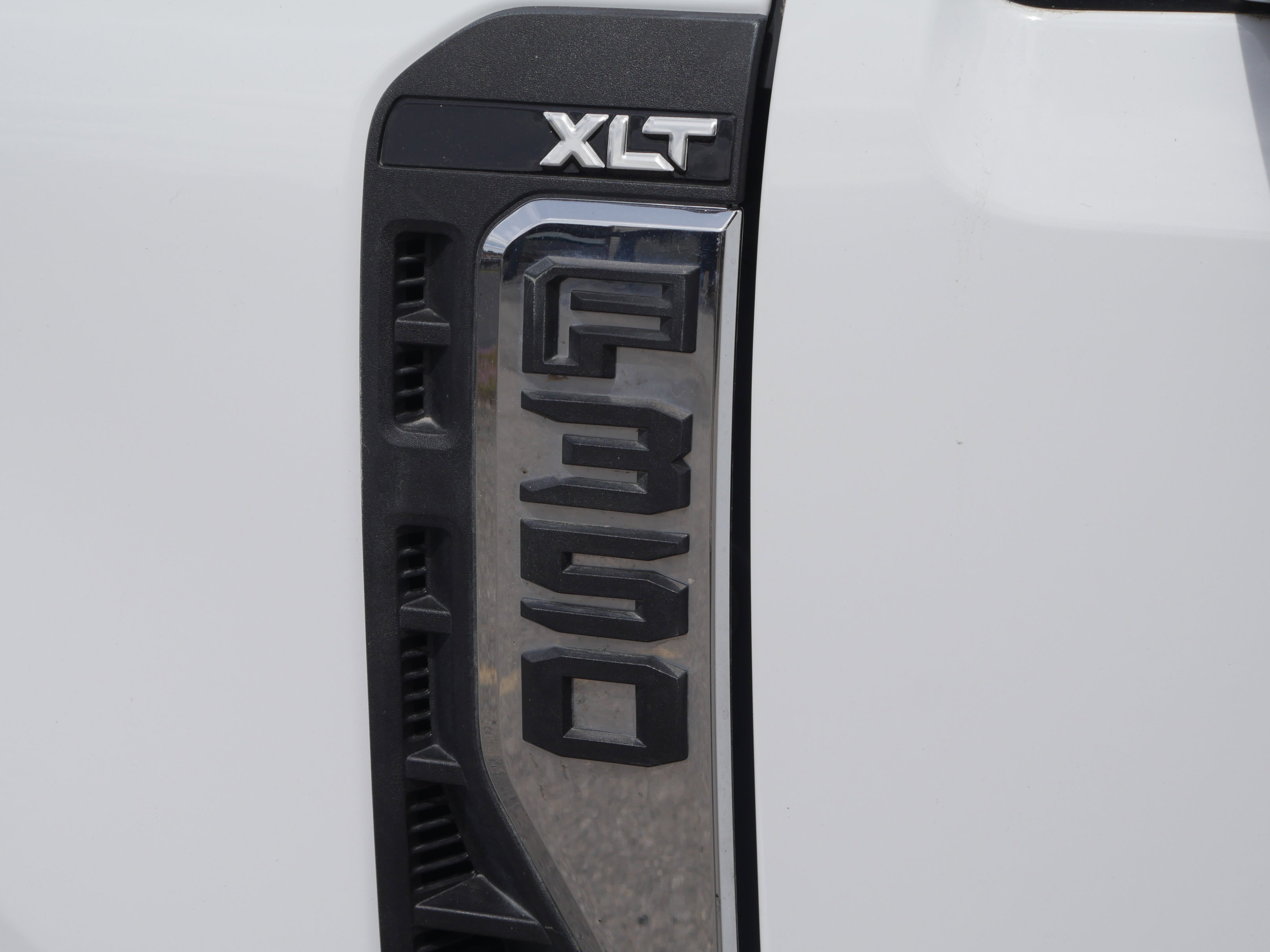 Certified 2024 Ford F350 XLT AWD/4WD image 16