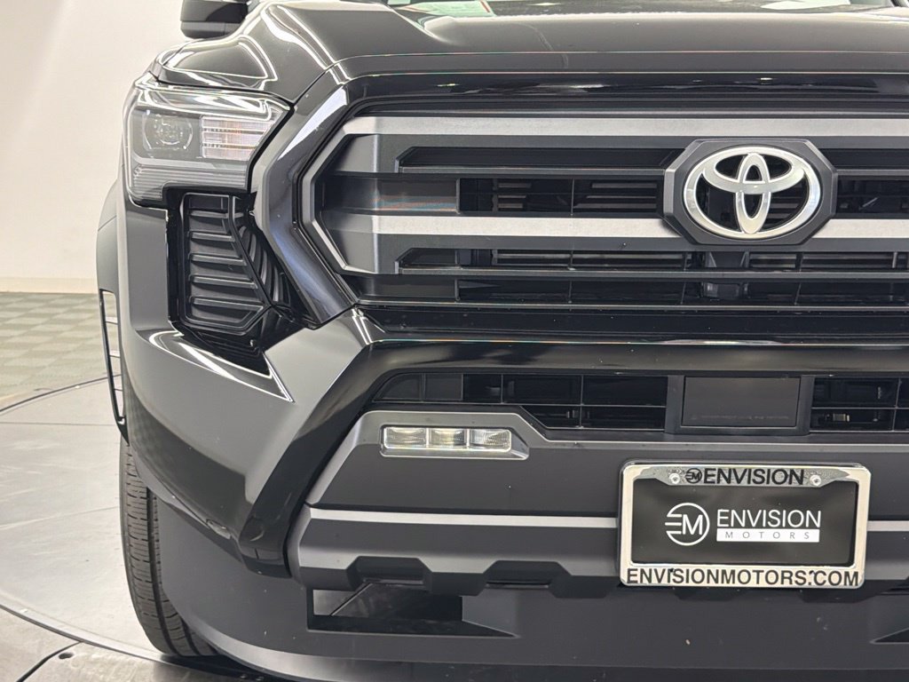 Used 2026 Toyota Tacoma SR5 AWD/4WD image 7